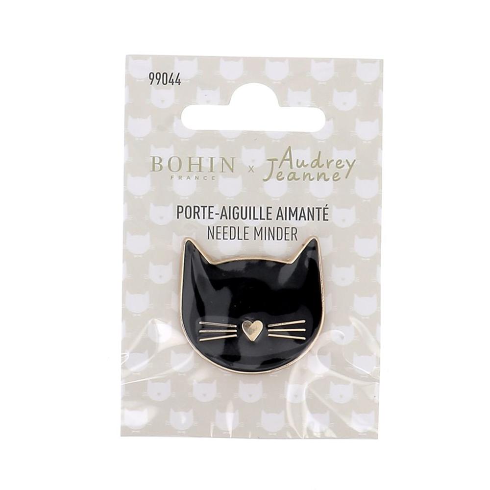 BOH99044 Black Cat